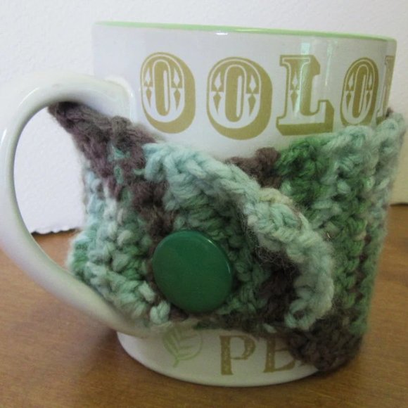 Green Coffee Mug Cover Keep It Hot Cozy Cup Sleeve Crochet Cozi Tea Drink NWT - Picture 4 of 7